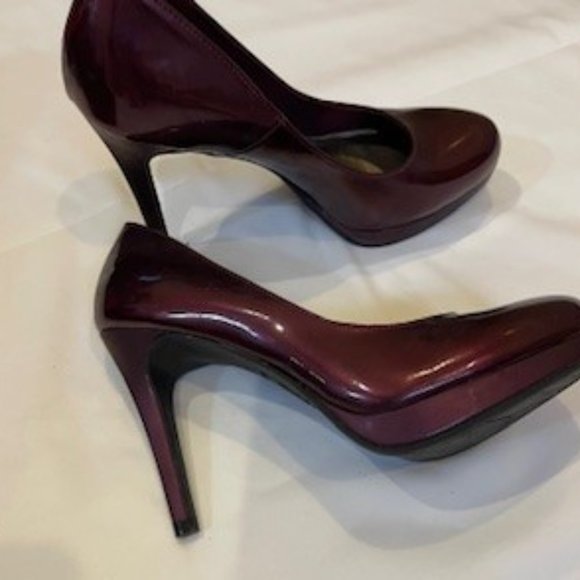 Fioni Stiletto Heels - Picture 2 of 6